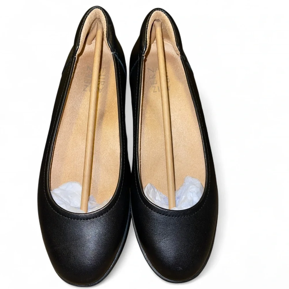 Naturalizer Flexy Ballet Flat - Picture 2 of 7